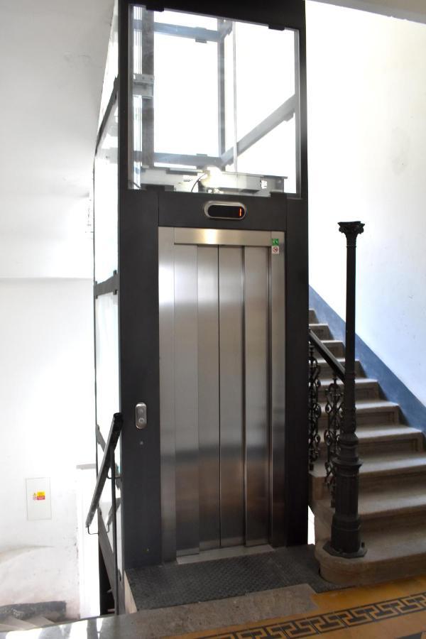 New Central Rooftop With Private Wellness, Sauna & Whirlpool Bath Prague Exterior photo